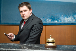 Oferta de Emprego: Diretor e Gerente, de Hot�is e Similares