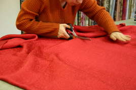 Oferta de Emprego: Riscador de Moldes e Cortador de Tecidos