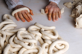 Oferta de Emprego: Operador de M�quinas de Produtos de Padaria, de Pastelaria, de Confeitaria e de Massas Aliment�cias