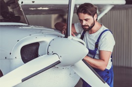 Oferta de Formao: Mecnico de Aeronaves e de Material de Voo